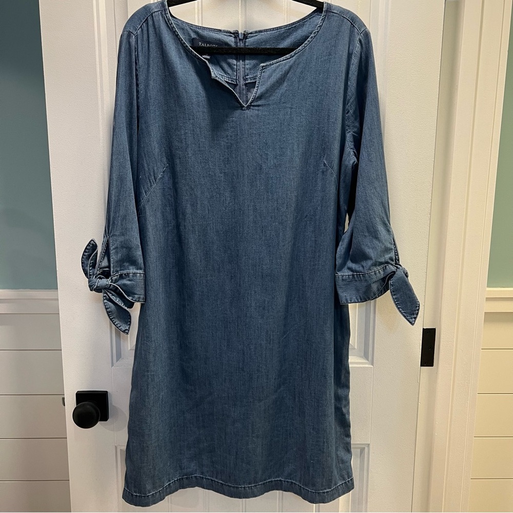 Talbots Denim Blue Chambray Split Neck Tie Cuffs 100% Cotton Dress. Size 14. NWT